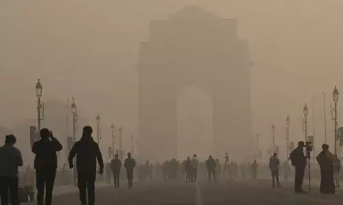 ഡല്‍ഹിയിലെ വായു മലിനീകരണം; 10 മുതല്‍ 15 വര്‍ഷം വരെയുള്ള വാഹനങ്ങള്‍ നിരോധിക്കാന്‍ അനുമതി നല്‍കി സുപ്രീംകോടതി