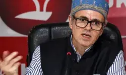 നിതീഷ് കുമാറിന്റെ തനിനിറം വെളിപ്പെട്ടു; ഈ ട്രെന്ഡ് തുടങ്ങിവെച്ചത് മെഹബൂബ മുഫ്തിയാണെന്ന് ഒമര് അബ്ദുല്ല നിതീഷ് കുമാറിന്റെ തനിനിറം വെളിപ്പെട്ടു; ഈ ട്രെന്ഡ് തുടങ്ങിവെച്ചത് മെഹബൂബ മുഫ്തിയാണെന്ന് ഒമര് അബ്ദുല്ല