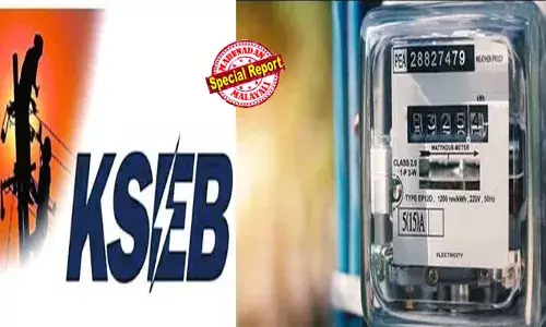 571 കോടി ലാഭമുണ്ടായിട്ടും കെഎസ്ഇബിക്ക് മതിയാവുന്നില്ല; ജനങ്ങളുടെ പോക്കറ്റടിക്കാന് പുതിയ നീക്കം; 2027 മുതല് വൈദ്യുതി നിരക്ക് കുത്തനെ കൂടും; നഷ്ടക്കണക്ക് നിരത്തി റെഗുലേറ്ററി കമ്മിഷനില് അപേക്ഷ; സാധാരണക്കാരനെ ഇരുട്ടിലാക്കാന് ഒരുങ്ങി വൈദ്യുതി ബോര്ഡ് 571 കോടി ലാഭമുണ്ടായിട്ടും കെഎസ്ഇബിക്ക് മതിയാവുന്നില്ല; ജനങ്ങളുടെ പോക്കറ്റടിക്കാന് പുതിയ നീക്കം; 2027 മുതല് വൈദ്യുതി നിരക്ക് കുത്തനെ കൂടും; നഷ്ടക്കണക്ക് നിരത്തി റെഗുലേറ്ററി കമ്മിഷനില് അപേക്ഷ; സാധാരണക്കാരനെ ഇരുട്ടിലാക്കാന് ഒരുങ്ങി വൈദ്യുതി ബോര്ഡ്