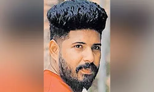 യുഎഇയിലെ റാസല്‍ഖൈമയില്‍ കനത്ത മഴ; കെട്ടിടത്തിന്റെ കല്ല് അടര്‍ന്ന് തലയില്‍ വീണ് മലപ്പുറം സ്വദേശിയായ യുവാവിന് ദാരുണാന്ത്യം:  അപകടം മഴ നനയാതിരിക്കാന്‍ ഓടിക്കയറിയപ്പോള്‍