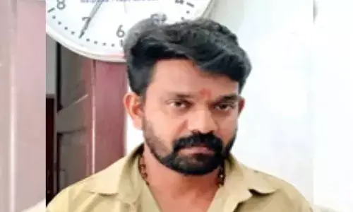 പച്ചക്കറികള്‍ക്കിടയില്‍ ഒളിപ്പിച്ചുകടത്തിയത് പത്തുലക്ഷത്തോളം രൂപ വിലമതിക്കുന്ന പുകയില ഉത്പന്നങ്ങള്‍; യുവാവ് അറസ്റ്റില്‍