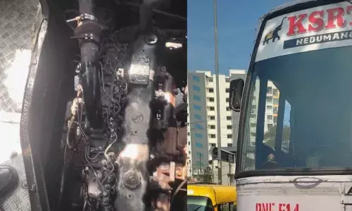 പേരൂര്‍ക്കടയില്‍ ഓടിക്കൊണ്ടിരിക്കെ കെഎസ്ആര്‍ടിസി ബസിന് തീപിടിച്ചു; യാത്രക്കാരെ സുരക്ഷിതമായി പുറത്തിറക്കി; ഫയര്‍ ഫോഴ്സ് തീയണച്ചു