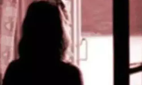 ബംഗളൂരുവില്‍ ഡ്യൂട്ടി കഴിഞ്ഞ് മടങ്ങുകയായിരുന്ന വനിതാ ഡോക്ടര്‍ക്ക് നേരേ ലൈംഗികാതിക്രമം; ബൈക്കിലെത്തിയ യുവാവ് ഡോക്ടറെ കടന്നുപിടിച്ചു; വഴി ചോദിച്ചെത്തി ആക്രമണം