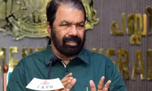 വേനലവധിക്കാലത്ത് കുട്ടികള്‍ക്കായി നടത്തുന്ന നിര്‍ബന്ധിത ക്ലാസുകള്‍ ഒഴിവാക്കണമെന്ന് മന്ത്രി വി ശിവന്‍കുട്ടി; അടിച്ചേല്‍പ്പിക്കല്‍ സമ്മതിക്കില്ലെന്ന് വിദ്യാഭ്യാസ മന്ത്രി