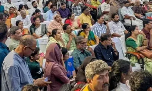 തദ്ദേശ തെരഞ്ഞെടുപ്പില്‍ വിജയിച്ച അംഗങ്ങള്‍ സത്യപ്രതിജ്ഞ ചെയ്ത് അധികാരമേറ്റു; 26നും 27നും അധ്യക്ഷ തിരഞ്ഞെടുപ്പ്