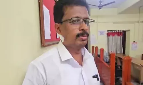 സത്യപ്രതിജ്ഞ ചടങ്ങിനിടെ യുഡിഎഫ് കൗണ്‍സിലര്‍ക്ക് മര്‍ദനം;  കഴുത്തില്‍ പരിക്കേറ്റു;  കൂത്താട്ടുകുളം നഗരസഭയില്‍ നാടകീയ സംഭവങ്ങള്‍