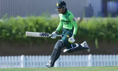 ഒന്‍പത് സിക്സറുകളും 17 ഫോറുകളും; 113 പന്തില്‍ 172 റണ്‍സുമായി സമീര്‍ മിന്‍ഹാസ്;  അണ്ടര്‍ 19 ഏഷ്യാ കപ്പ് ഫൈനലില്‍ പാക്കിസ്ഥാനെതിരെ ഇന്ത്യയ്ക്ക് 348 റണ്‍സ് വിജയലക്ഷ്യം