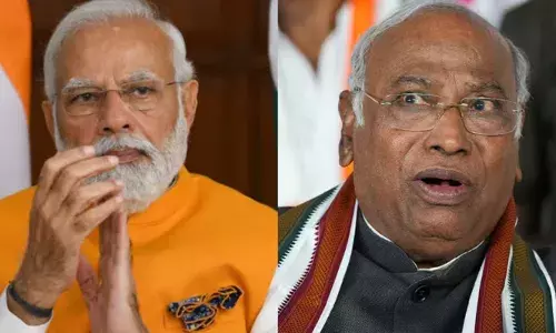 അനധികൃത കുടിയേറ്റക്കാർക്ക് സ്ഥിരതാമസത്തിനായി കോൺഗ്രസ് ഒത്താശ ചെയ്യുകയാണെന്ന് പ്രധാനമന്ത്രി; ഭരണപരാജയങ്ങൾ മറച്ചുവെക്കാനുള്ള ശ്രമമെന്ന് മല്ലികാർജുൻ ഖാർഗെ; കോൺഗ്രസ്-ബിജെപി വാക്പോര് മുറുകുന്നു