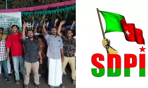 കയ്യും കാലും കൊത്തിയരിഞ്ഞ് പാണക്കാട്ടെ തറവാട്ടേക്ക് പാഴ്‌സലയക്കും ഓര്‍ത്തോളൂ...; കോഴിക്കോട് വടകരയില്‍ മുസ്‌ലിം ലീഗ് പ്രവര്‍ത്തകര്‍ക്കെതിരെ എസ്ഡിപിഐയുടെ കൊലവിളി മുദ്രാവാക്യം; പ്രതിഷേധം ലീഗിന്റെ വിജയാഹ്ലാദ പ്രകടനത്തിനിടെ എസ്ഡിപിഐ പതാകകള്‍ നശിപ്പിച്ചെന്ന് ആരോപിച്ച്