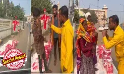 ഇവിടെ ജഗന്നാഥന്‍ മതി, സാന്ത വേണ്ട! സാന്താ തൊപ്പി വിറ്റവരുടെ വയറ്റത്തടിച്ച് തീവ്ര ഹിന്ദുത്വ ഗ്രൂപ്പുകള്‍; ഇത് ഒഡിഷയാണ്, ഹിന്ദു രാഷ്ട്രമാണെന്ന് ആക്രോശം; പാവപ്പെട്ട കച്ചവടക്കാരെ വിരട്ടിയോടിക്കുന്ന വീഡിയോ വൈറല്‍; പാവപ്പെട്ടവന്‍ തൊപ്പി വില്‍ക്കുമ്പോള്‍ മതം കലര്‍ത്തുന്നത് ക്രൂരതയെന്ന് സോഷ്യല്‍ മീഡിയയില്‍ വിമര്‍ശനം