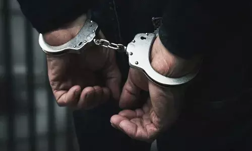 കടം വാങ്ങിയ 2000 രൂപ തിരികെ നല്‍കിയില്ല; 19കാരനെ കുത്തിക്കൊല്ലാന്‍ ശ്രമം: രണ്ടു പേര്‍ അറസ്റ്റില്‍