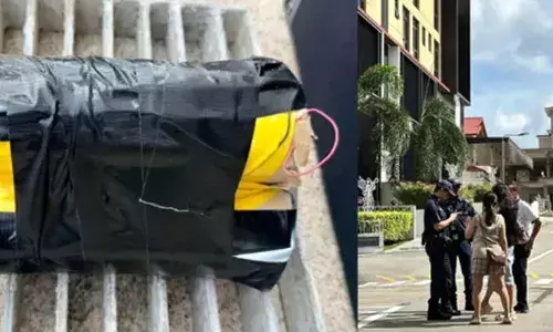 പള്ളിയില് വ്യാജ ബോംബ് വെച്ച് സിംഗപ്പൂരില് ഇന്ത്യന് വംശജന്റെ പണി; ക്രിസ്മസ് ചടങ്ങുകള് മുടങ്ങി; പിടിയിലായ യുവാവിന് ലഭിക്കുക പത്ത് വര്ഷം വരെ തടവും കോടികളുടെ പിഴയും പള്ളിയില് വ്യാജ ബോംബ് വെച്ച് സിംഗപ്പൂരില് ഇന്ത്യന് വംശജന്റെ പണി; ക്രിസ്മസ് ചടങ്ങുകള് മുടങ്ങി; പിടിയിലായ യുവാവിന് ലഭിക്കുക പത്ത് വര്ഷം വരെ തടവും കോടികളുടെ പിഴയും