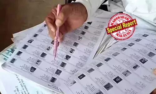 കേരളത്തിലെ വോട്ടര്‍ പട്ടികയില്‍ താളപ്പിഴ; 25 ലക്ഷം പേരെ ഒഴിവാക്കിയതിനെതിരെ സര്‍ക്കാര്‍; രാജാജി മാത്യു തോമസിന്റെയും ഭാര്യയുടെയും പേര് വരെ പട്ടികയില്‍ നിന്ന് നീക്കി; എന്യൂമറേഷന്‍ ഫോമുകള്‍ നല്‍കാനുള്ള സമയം രണ്ടാഴ്ചയെങ്കിലും നീട്ടണം; തിരഞ്ഞെടുപ്പ് കമ്മീഷന് ചീഫ് സെക്രട്ടറിയുടെ കത്ത്