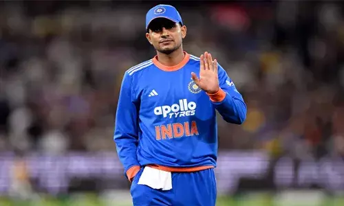 ഗില്ലിന്റെ ബാറ്റിംഗ് ശൈലി ടി20 ക്രിക്കറ്റിന് യോജിച്ചതല്ല, കളിപ്പിച്ചാൽ ടീം തോൽക്കും; അതിവേഗം സ്‌കോർ ചെയ്യുന്ന താരങ്ങളെയാണ് ആവശ്യം; ആഞ്ഞടിച്ച് സഞ്ജയ് മഞ്ജരേക്കർ