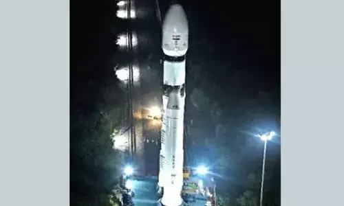 ടവറുകളും കേബിളുകളും വേണ്ട;  മൊബൈല്‍ ഫോണുകളിലേക്ക് അതിവേഗ ഇന്റര്‍നെറ്റ് ഉപഗ്രഹം നേരിട്ട് തരും; ബ്ലൂബേര്‍ഡ് ബ്ലോക്ക് - 2 ഇന്ന് രാവിലെ ശ്രീഹരിക്കോട്ടയില്‍ നിന്നും കുതിച്ചുയരും