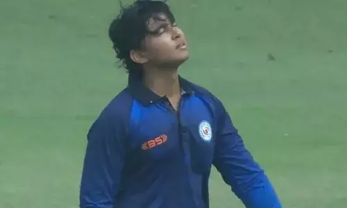 വിജയ് ഹസാരെയില്‍ 36 പന്തില്‍ സെഞ്ചുറി;  16 ഫോറുകളും 15 സിക്സറുകളും; അതിവേഗ 150 റണ്‍സും; അതിവേഗ ഡബിള്‍ സെഞ്ചുറി നഷ്ടമായത് പത്ത് റണ്‍സിന്; ലോക റെക്കോര്‍ഡുമായി  ക്രിക്കറ്റ് ലോകത്തെ ഞെട്ടിച്ച് വൈഭവ് സൂര്യവംശി; ഡിവില്ലിയേഴ്‌സിന്റെ റെക്കോര്‍ഡും പഴങ്കഥയാക്കി പതിനാലുകാരന്‍