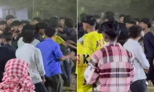 അയ്യപ്പ ക്ഷേത്രത്തിലെ കൈകൊട്ടി കളി പരിപാടിക്കിടെ അടിപിടി; ലാത്തി വീശി വിരട്ടി പോലീസ്; ജീവനും കൊണ്ട് കണ്ടം വഴി ഓടി പയ്യന്മാർ; മണ്ണാർക്കാട്ടെ സംഭവത്തിൽ കേസെടുത്തു