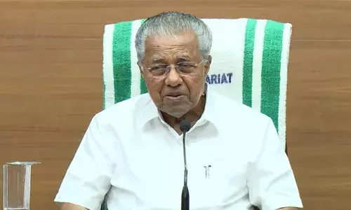 പൗരത്വത്തില്‍ ആശങ്ക വേണ്ട; കേരളത്തില്‍ പുതിയ തിരിച്ചറിയല്‍ രേഖ; ഫോട്ടോ പതിച്ച നേറ്റിവിറ്റി കാര്‍ഡ്; കാര്‍ഡ് നല്‍കുക തഹസില്‍ദാര്‍മാര്‍; വില്ലേജ് ഓഫീസുകളില്‍ ഹെല്‍പ്പ് ഡസ്‌ക്; കാര്‍ഡിന് എസ്‌ഐആറുമായി ബന്ധമില്ലെന്നും ഭീതി ഒഴിവാക്കാനെന്നും മുഖ്യമന്ത്രി