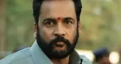 അന്ന് നിധി ധരിച്ചത് ചെറിയ വസ്ത്രം; പ്രസ്താവനയില് ഉറച്ചുനില്ക്കുന്നുവെന്ന് ശിവാജി, അതിജീവിതയെ കുറ്റപ്പെടുത്തരുതെന്ന് നടി അന്ന് നിധി ധരിച്ചത് ചെറിയ വസ്ത്രം; പ്രസ്താവനയില് ഉറച്ചുനില്ക്കുന്നുവെന്ന് ശിവാജി, അതിജീവിതയെ കുറ്റപ്പെടുത്തരുതെന്ന് നടി