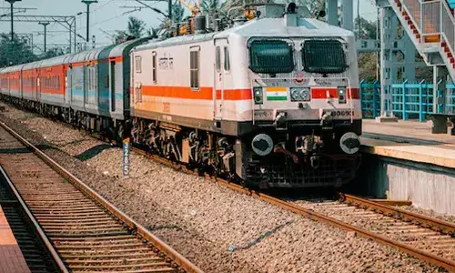 ഇന്ന് മുതല്‍ ട്രെയിന്‍ ടിക്കറ്റ് നിരക്കുകള്‍ ഉയരും; നേരത്തെ ബുക്ക് ചെയ്തവര്‍ അധിക തുക നല്‍കേണ്ട