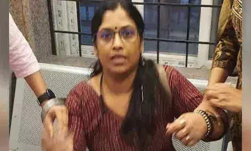 ഫയല്‍ നീക്കം വേഗത്തിലാക്കാന്‍ കൈക്കൂലി; ഇലക്ട്രിക്കല്‍ ഇന്‍സ്‌പെക്ടറേറ്റ് ഉദ്യോഗസ്ഥ വിജിലന്‍സ് പിടിയില്‍