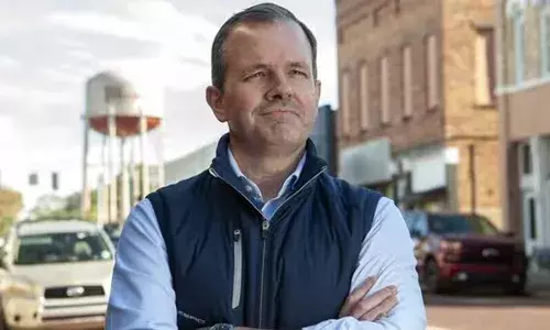 പ്രതിസന്ധി ഘട്ടങ്ങളിൽ ഒപ്പം നിന്നവർക്ക് സ്നേഹസമ്മാനം; കമ്പനി വിറ്റ തുകയിൽനിന്ന് ജീവനക്കാർക്ക് ബോണസായി നൽകിയത് 2155 കോടി; ഒരു അടിപൊളി മുതലാളിയെന്ന് നെറ്റിസൺസ്