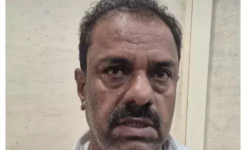 ക്ഷേത്രദര്‍ശനം കഴിഞ്ഞ് മടങ്ങിയ കാര്‍ യാത്രക്കാരനെയും കുടുംബത്തെയും കയ്യേറ്റം ചെയ്തു; പ്രതി അറസ്റ്റില്‍