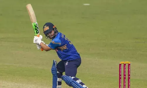 റിങ്കു സിങ്ങിനും ആര്യൻ ജുയാലിനും സെഞ്ചുറി; സീഷൻ അൻസാരി നാല് വിക്കറ്റ്; വിജയ് ഹസാരെ ട്രോഫിയിൽ ചണ്ഡീഗഡിനെതിരെ 227 റൺസിന്റെ കൂറ്റൻ ജയവുമായി ഉത്തർപ്രദേശ്