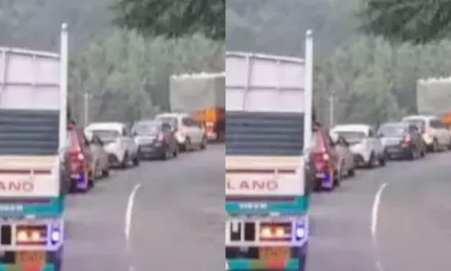 നേരം വെളുത്തതും താമരശ്ശേരി ചുരത്തിൽ ചരക്ക് ലോറികൾ അടക്കം ബ്ലോക്കിൽ കുടുങ്ങി; വൻ ഗതാഗതക്കുരുക്ക്; യാത്രാദുരിതത്തിൽ കളക്ടറേറ്റിന് മുന്നിൽ പ്രതിഷേധിക്കുമെന്ന് യുഡിഎഫ്