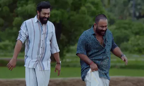 ബോക്സ് ഓഫീസിൽ നിവിൻ പോളിയുടെ ഗംഭീര തിരിച്ചുവരവ്; നാല് ദിവസം കൊണ്ട് 50 കോടി ക്ലബ്ബിൽ ഇടം നേടി സർവ്വം മായ; പ്രേക്ഷകർക്ക് നന്ദി പറഞ്ഞ് താരം ബോക്സ് ഓഫീസിൽ നിവിൻ പോളിയുടെ ഗംഭീര തിരിച്ചുവരവ്; നാല് ദിവസം കൊണ്ട് 50 കോടി ക്ലബ്ബിൽ ഇടം നേടി സർവ്വം മായ; പ്രേക്ഷകർക്ക് നന്ദി പറഞ്ഞ് താരം