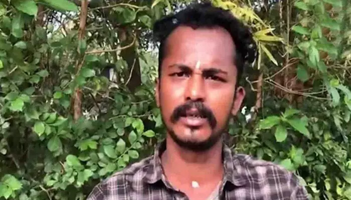 യുവാവിനെ പോസ്റ്റില് കെട്ടിയിട്ട് ക്രൂരമര്ദനം; പ്രതികള് അറസ്റ്റില് യുവാവിനെ പോസ്റ്റില് കെട്ടിയിട്ട് ക്രൂരമര്ദനം; പ്രതികള് അറസ്റ്റില്