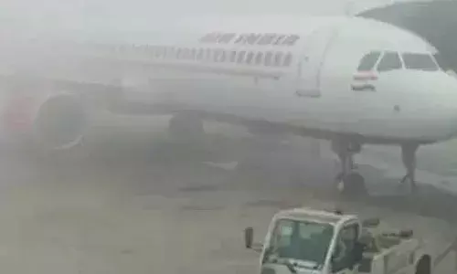 കനത്ത മൂടല്‍മഞ്ഞ്: ഡല്‍ഹിയില്‍ 148 വിമാനങ്ങള്‍ റദ്ദാക്കി, ട്രെയിന്‍ സര്‍വീസിനെയും ബാധിച്ചു