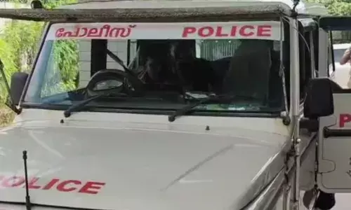 കല്യാണ ചെലവിലേക്ക് പണം കണ്ടത്താന് മോഷണം; നാട് വിടാനൊരുങ്ങവെ കള്ളന് പിടിയില്; അസം സ്വദേശി അറസ്റ്റില് കല്യാണ ചെലവിലേക്ക് പണം കണ്ടത്താന് മോഷണം; നാട് വിടാനൊരുങ്ങവെ കള്ളന് പിടിയില്; അസം സ്വദേശി അറസ്റ്റില്