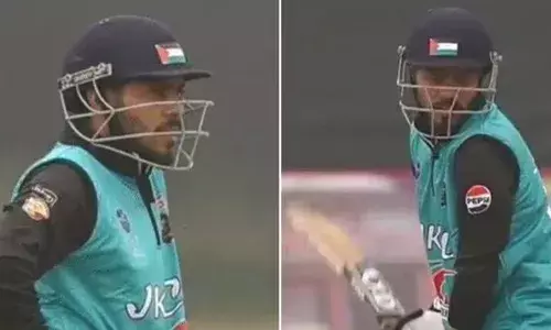 ജമ്മു ലീഗിൽ ഫലസ്തീൻ പതാക പതിച്ച ഹെൽമെറ്റുമായി ക്രിക്കറ്റർ; ഫുർഖാൻ ഭട്ടിനെ ചോദ്യം ചെയ്യാന്‍ വിളിപ്പിച്ച് പൊലീസ്; ക്രിക്കറ്റ് രാഷ്ട്രീയ പ്രചാരണങ്ങൾക്കുള്ള വേദിയല്ലെന്ന് സോഷ്യൽമീഡിയ