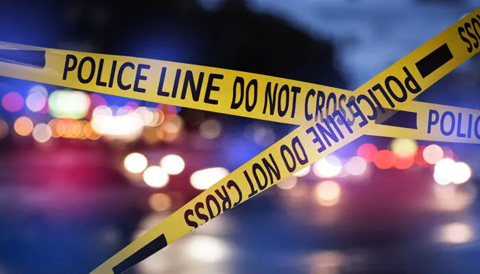 ആരുമില്ലാത്ത സമയത്ത് വീട്ടില് അതിക്രമിച്ച് കയറി പീഡിപ്പിക്കാന് ശ്രമം; അയല്വാസിയായ 50കാരനെ വെട്ടിക്കൊന്ന് 18കാരി ആരുമില്ലാത്ത സമയത്ത് വീട്ടില് അതിക്രമിച്ച് കയറി പീഡിപ്പിക്കാന് ശ്രമം; അയല്വാസിയായ 50കാരനെ വെട്ടിക്കൊന്ന് 18കാരി