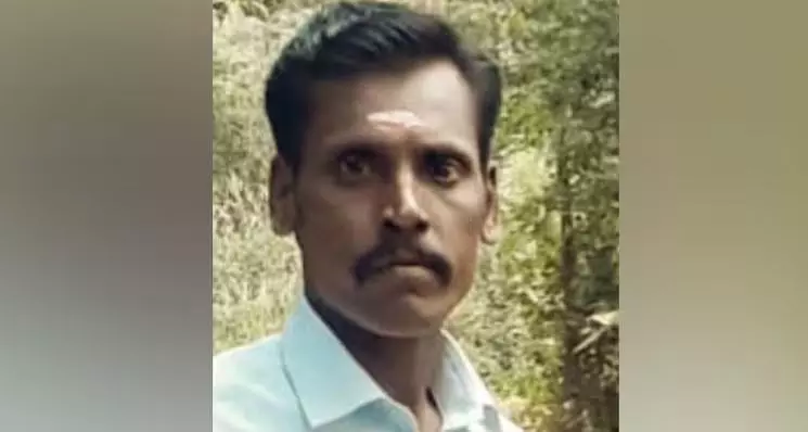 ഒറ്റയ്ക്കു താമസിക്കുന്ന വയോധികയ്ക്കു നേരെ ലൈംഗികാതിക്രമം നടത്തുകയും കൊല്ലുമെന്ന് ഭീഷണിപ്പെടുത്തുകയും ചെയ്തതായുള്ള പരാതിയില് ബിജെപി പ്രവര്ത്തകനെതിരെ കേസ്; സുരേഷ് പോരുളിപാടം ഒളിവില് ഒറ്റയ്ക്കു താമസിക്കുന്ന വയോധികയ്ക്കു നേരെ ലൈംഗികാതിക്രമം നടത്തുകയും കൊല്ലുമെന്ന് ഭീഷണിപ്പെടുത്തുകയും ചെയ്തതായുള്ള പരാതിയില് ബിജെപി പ്രവര്ത്തകനെതിരെ കേസ്; സുരേഷ് പോരുളിപാടം ഒളിവില്