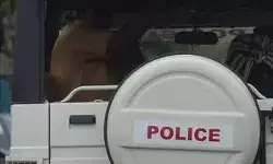 മോഷണ ശീലത്തില് പൊറുതി; പന്ത്രണ്ട് വയസുകാരനെ ചങ്ങലയില് ബന്ധിച്ച് മാതാപിതാക്കള് മോഷണ ശീലത്തില് പൊറുതി; പന്ത്രണ്ട് വയസുകാരനെ ചങ്ങലയില് ബന്ധിച്ച് മാതാപിതാക്കള്