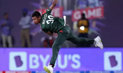 ഐപിഎല്‍ മത്സരങ്ങള്‍ തടയുമെന്ന ഭീഷണി; മുസ്തഫിസുറിനെ ഒഴിവാക്കാന്‍ ബി.സി.സി.ഐ നിർദേശം; കൊല്‍ക്കത്ത നൈറ്റ് റൈഡേഴ്സിന് തിരിച്ചടി