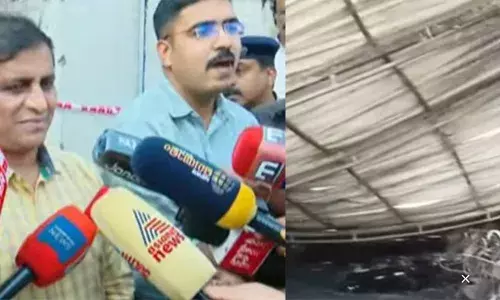 തൃശൂര്‍ റെയില്‍വേ സ്റ്റേഷനിലെ തീപിടിത്തം: ഡിജിപി സ്ഥലത്തെത്തി പരിശോധന നടത്തി; പ്രത്യേക അന്വേഷണ സംഘത്തെ നിയോഗിച്ചു