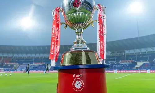 ഫെബ്രുവരിയിൽ കിക്കോഫ്, പങ്കാളിത്ത ഫീസായി ക്ലബ്ബുകൾ ഒരു കോടി രൂപ നൽകണം; സ്റ്റേഡിയങ്ങളുടെ എണ്ണം കുറയും; ഐഎസ്എൽ മത്സരക്രമം അടുത്തയാഴ്ച പ്രസിദ്ധീകരിക്കും