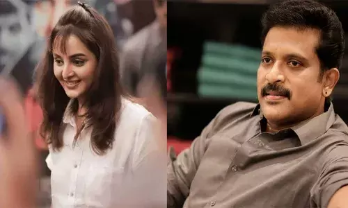 പതിനഞ്ച് ദിവസം മാസമുറ ആകാത്തതിന്റെ കുറ്റം; ബാക്കി ദിവസം അത് കഴിഞ്ഞതിന്റെ കുറ്റം; കരിങ്കോഴികളുമായി സമാധാനക്കരാറുണ്ടാക്കുന്ന സ്ത്രീകൾക്ക് അപവാദമാണ് മഞ്ജുവാര്യർ; കുറിപ്പുമായി ജയചന്ദ്രൻ കൂട്ടിക്കൽ പതിനഞ്ച് ദിവസം മാസമുറ ആകാത്തതിന്റെ കുറ്റം; ബാക്കി ദിവസം അത് കഴിഞ്ഞതിന്റെ കുറ്റം; കരിങ്കോഴികളുമായി സമാധാനക്കരാറുണ്ടാക്കുന്ന സ്ത്രീകൾക്ക് അപവാദമാണ് മഞ്ജുവാര്യർ; കുറിപ്പുമായി ജയചന്ദ്രൻ കൂട്ടിക്കൽ