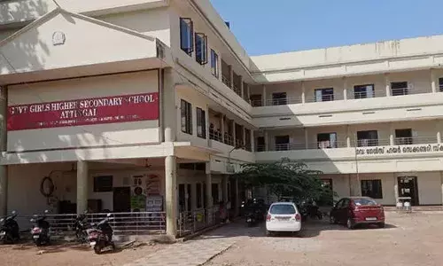 പരീക്ഷയില്‍ മാര്‍ക്ക് കുറഞ്ഞു; ആറ്റിങ്ങലില്‍ സ്‌കൂള്‍ കെട്ടിടത്തിന് മുകളില്‍ നിന്ന് ചാടി പത്താം ക്ലാസ് വിദ്യാര്‍ത്ഥിനി; ഗുരുതര പരിക്ക്