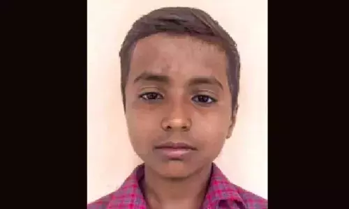 സ്മാര്‍ട്ട്‌ഫോണില്‍ റീല്‍സ് കണ്ടിരിക്കെ ഹൃദയാഘാതം; പത്തുവയസുകാരന് ദാരുണാന്ത്യം