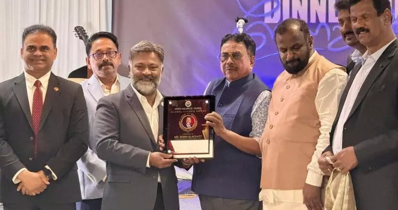 വേള്ഡ് മലയാളി കൗണ്സില് ഹ്യൂസ്റ്റണ് സംഗമം വര്ണഭമായി : മേയര് റോബിന് ഇലക്കാട്ട് ഗ്ലോബല് സിറ്റിസണ് അവാര്ഡ് ഏറ്റുവാങ്ങി വേള്ഡ് മലയാളി കൗണ്സില് ഹ്യൂസ്റ്റണ് സംഗമം വര്ണഭമായി : മേയര് റോബിന് ഇലക്കാട്ട് ഗ്ലോബല് സിറ്റിസണ് അവാര്ഡ് ഏറ്റുവാങ്ങി