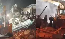 ഡല്ഹിയില് ഒഴിപ്പിക്കല് നടപടിക്കിടെ വന് സംഘര്ഷം; പോലീസിന് നേരെ കല്ലേറ്, കണ്ണീര്വാതകം പ്രയോഗിച്ചു. അഞ്ച് ഉദ്യോഗസ്ഥര്ക്ക് പരിക്ക്; പ്രദേശം പോലീസ് നിയന്ത്രണത്തില്. ഡല്ഹിയില് ഒഴിപ്പിക്കല് നടപടിക്കിടെ വന് സംഘര്ഷം; പോലീസിന് നേരെ കല്ലേറ്, കണ്ണീര്വാതകം പ്രയോഗിച്ചു. അഞ്ച് ഉദ്യോഗസ്ഥര്ക്ക് പരിക്ക്; പ്രദേശം പോലീസ് നിയന്ത്രണത്തില്.