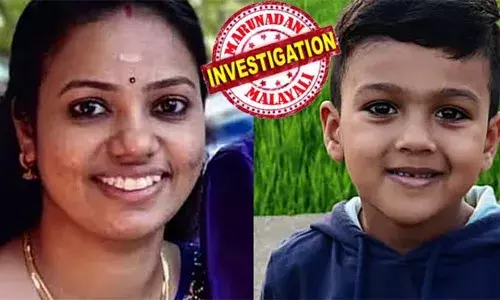 തൃശൂരില് അമ്മയും കുഞ്ഞും വീട്ടില് മരിച്ച നിലയില്; ശില്പയെ തൂങ്ങി മരിച്ച നിലയിലും കുഞ്ഞിനെ കണ്ടെത്തിയത് കട്ടിലില് കമിഴ്ന്ന് മരിച്ചു കിടക്കുന്ന നിലയിലും; കുഞ്ഞിനെ കൊലപ്പെടുത്തിയ ശേഷം ശില്പ ജീവനൊടുക്കിയതാകാമെന്ന് നിഗമനം തൃശൂരില് അമ്മയും കുഞ്ഞും വീട്ടില് മരിച്ച നിലയില്; ശില്പയെ തൂങ്ങി മരിച്ച നിലയിലും കുഞ്ഞിനെ കണ്ടെത്തിയത് കട്ടിലില് കമിഴ്ന്ന് മരിച്ചു കിടക്കുന്ന നിലയിലും; കുഞ്ഞിനെ കൊലപ്പെടുത്തിയ ശേഷം ശില്പ ജീവനൊടുക്കിയതാകാമെന്ന് നിഗമനം