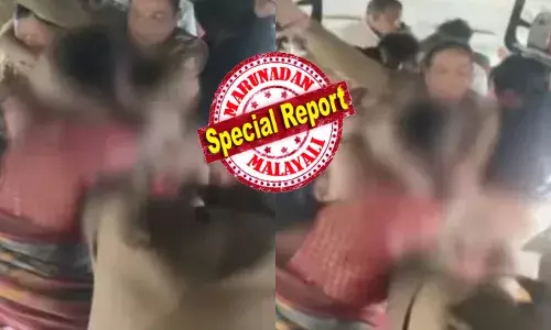 പുറത്ത് ആർക്കും കണ്ടുനിൽക്കാൻ കഴിയാത്ത വിധം പ്രതിഷേധം; കലി പൂണ്ട് മുദ്രാവാക്യ വിളികളും; കൂടെ എന്തിനും തയ്യാറായി നിൽക്കുന്ന കാക്കിപ്പട; പെട്ടെന്ന് ഒരു ബസിൽ വച്ച് ബിജെപി വനിത പ്രവർത്തകയോട് വളരെ മോശമായി പെരുമാറി പോലീസുകാരി; ചിത്രങ്ങൾ ചർച്ചയായതോടെ പ്രതിഷേധം