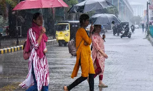 കേരളത്തിൽ മൂന്ന് ദിവസം മാനം ഇരുളും; അടുത്ത 48 മണിക്കൂർ നി‍ർണായകം; ഈ വർഷത്തെ ആദ്യ മഴ ഉടൻ; മുന്നറിയിപ്പ് നൽകി കാലാവസ്ഥ വകുപ്പ്