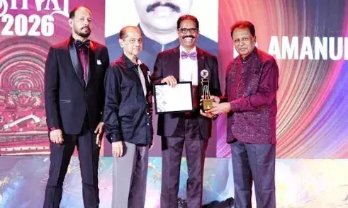 മലയാളി ഫെസ്റ്റിവല്‍ ഫെഡറേഷന്റെ പ്രഥമ ഗ്ളോബല്‍ രത്ന അവാര്‍ഡ് ഡോ.അമാനുല്ല വടക്കാങ്ങരക്ക് സമ്മാനിച്ചു