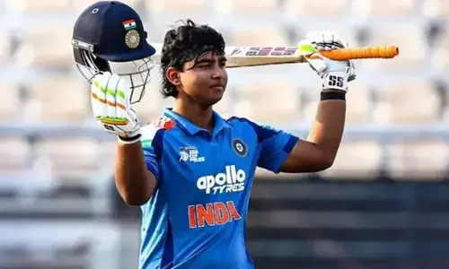 വൈഭവ് സൂര്യവംശിയുടേയും ആരോണ്‍ ജോര്‍ജിന്റെയും ബാറ്റിങ് വെടിക്കെട്ട്; ബെനോനിയില്‍ പിന്നാലെ വിക്കറ്റ് മഴ;  ദക്ഷിണാഫ്രിക്ക 160 റണ്‍സിന് എറിഞ്ഞിട്ടു; മൂന്നാം ഏകദിനത്തില്‍  233 റണ്‍സ് ജയം; വൈഭവും സംഘവും പരമ്പര തൂത്തുവാരി